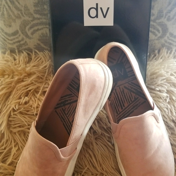 dv Rose Blush Slip-on Sneaker - Picture 1 of 5